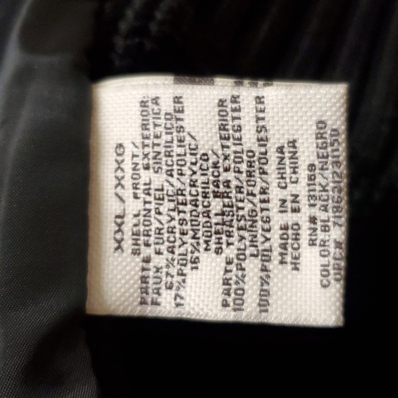 Sebby Collection Faux Fur Vest - Picture 7 of 7